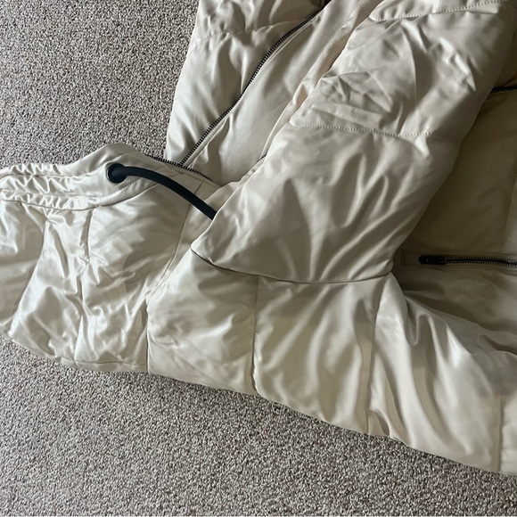 Zara Cream Puffer - Picture 4 of 4